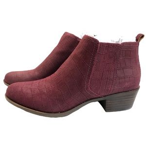 Lucky Brand Windsor Wine Saucie Bootie